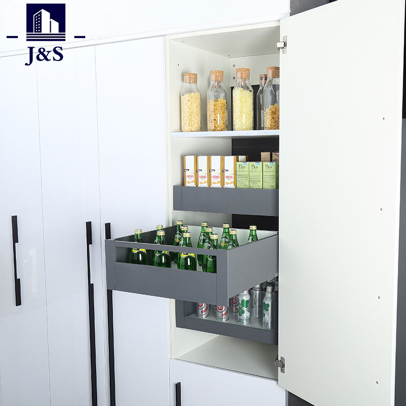 Onko markkinoille tullut uusi innovaatio, jossa on Kitchen Insert Slow Motion Drawer, jossa on Soft Close Slides ja Tandem Box?